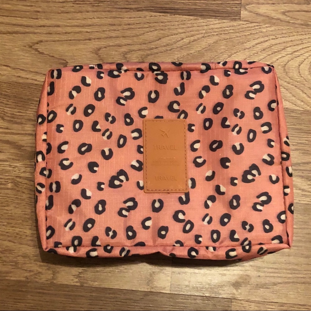 Travel cosmetics bag